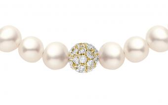 Diamond & Pearl Pompon (L) - Redline