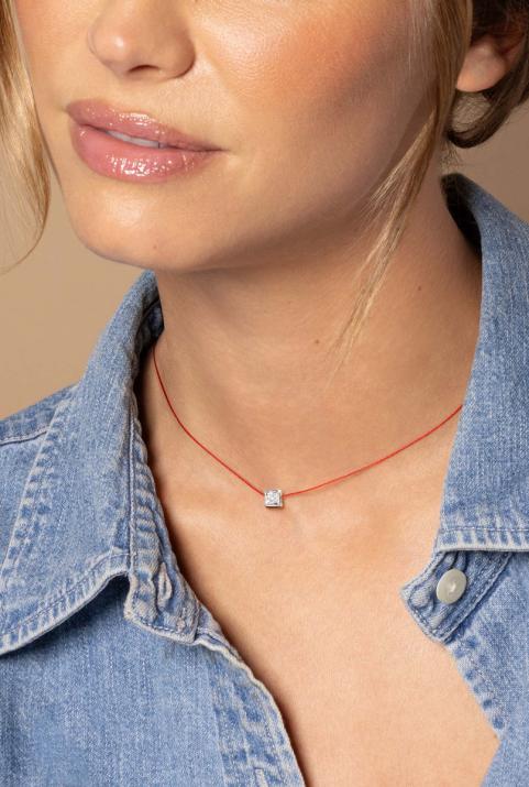 Collier fil avec diamant 0.10 carat en serti carré or blanc - Redline - 0++