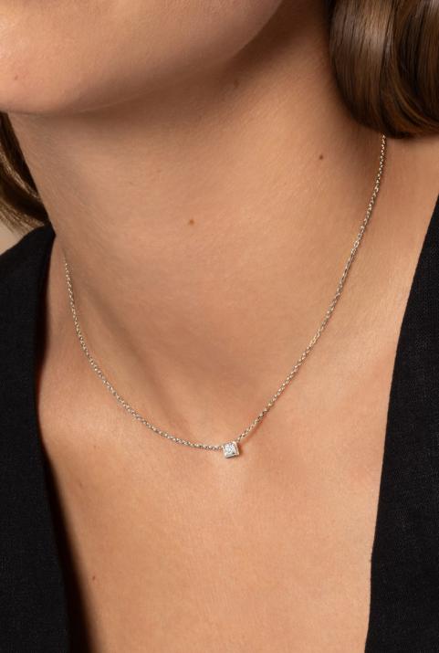 Collier chaîne avec diamant 0.10 carat en serti carré or blanc - Redline - 0++