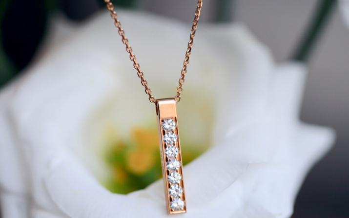 Collier Chaîne Femme avec 0.42ct Diamant Rond en Or Jaune Pavé - Redline - 0++