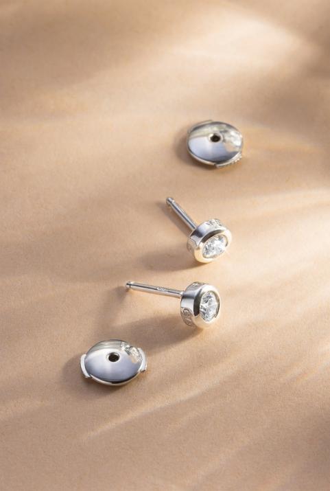 Boucles d'oreilles avec diamant 0.20 carat en serti clos or blanc - Redline - 0++