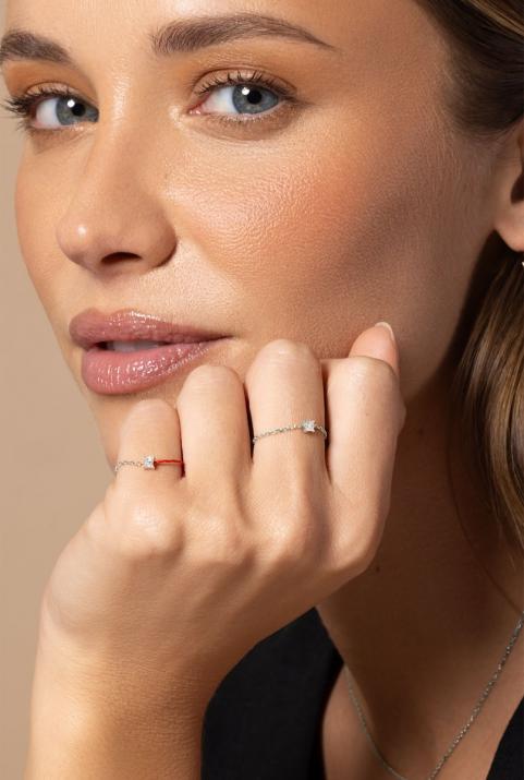 Bague chaîne avec diamant princesse 0.11 carat en serti griffe or blanc - Redline - 0++