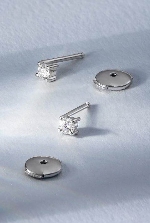 Boucles d'oreilles avec diamant 0.16 carat en serti griffé or blanc - Redline - 0++