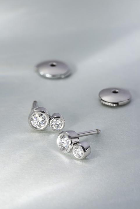 Boucles d'oreilles fil et chaîne avec diamant 0.30 carat en serti clos or blanc - Redline - 0++