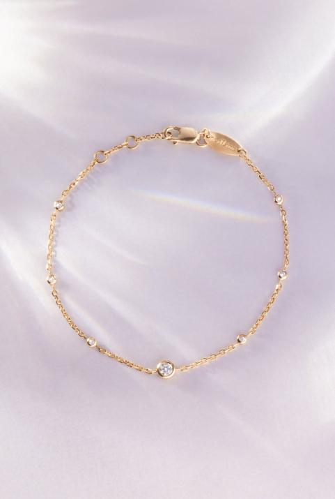 Bracelet chaîne avec un diamant entouré de petits diamants en serti clos or rose - Redline - 0++