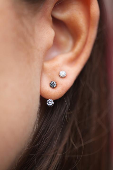 Boucle d'oreille or blanc insolente en diamant noir - Redline - 0++