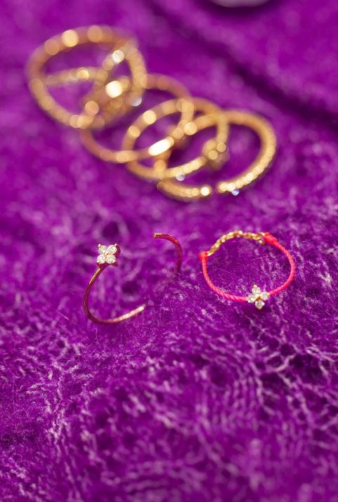 Bague demi jonc avec diamant 0.056 carat serti griffe or jaune - Redline - 0++