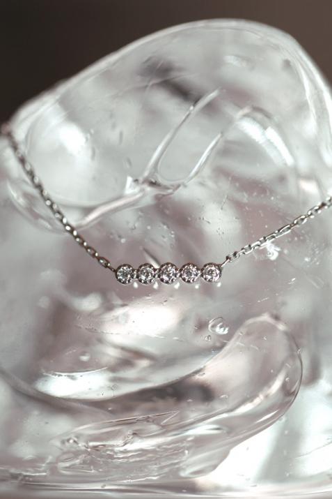 Collier chaîne avec diamants 0.07 carat serti griffe or blanc - Redline - 0++