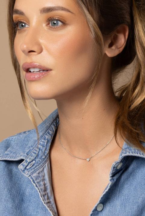 Collier chaîne avec diamant coeur 0.10 carat en serti griffe or blanc - Redline - 0++