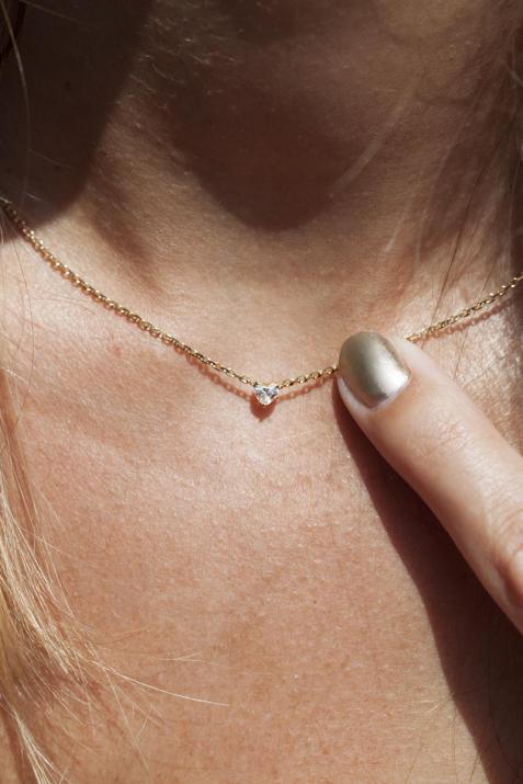 Collier chaîne avec diamant coeur 0.10 carat en serti griffe or jaune - Redline - 0++