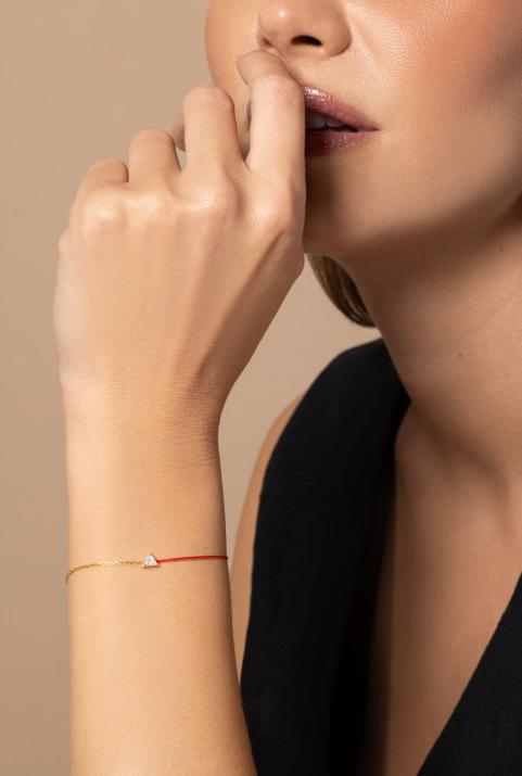 Bracelet fil et chaîne avec diamant triangle 0.20 carat en serti griffe or jaune - Redline - 0++