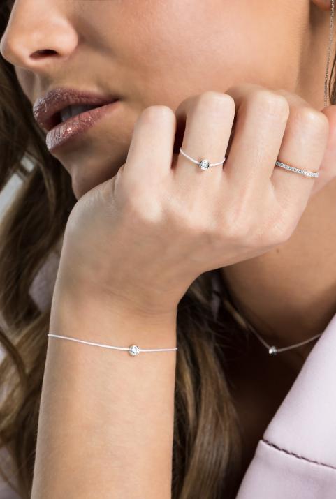 Bague fil avec diamant 0.10 carat en serti clos or blanc - Redline - 0++