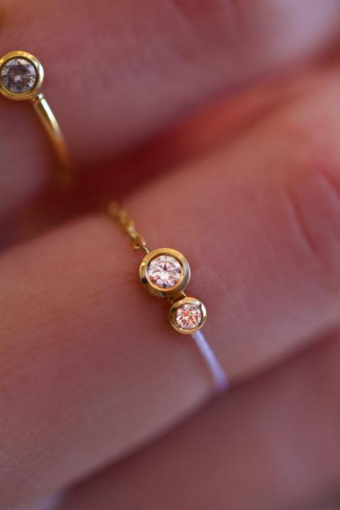 Bague fil et chaîne avec diamant 0.15 carat en serti clos or jaune - Redline - 0++