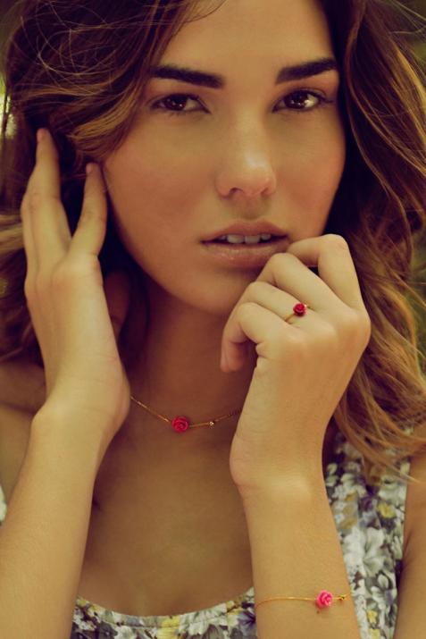 Bracelet chaîne avec diamant 0.05 carat en serti clos or blanc fleur - Redline - 0++