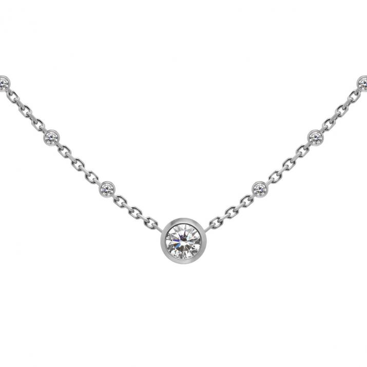 Collier chaîne avec diamant entouré de petits diamants en serti clos or blanc - Redline - 0++