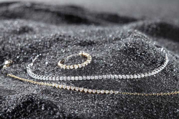 Bracelet fil avec diamants noirs 0.3 carat en serti griffe or noir - Redline - 0++
