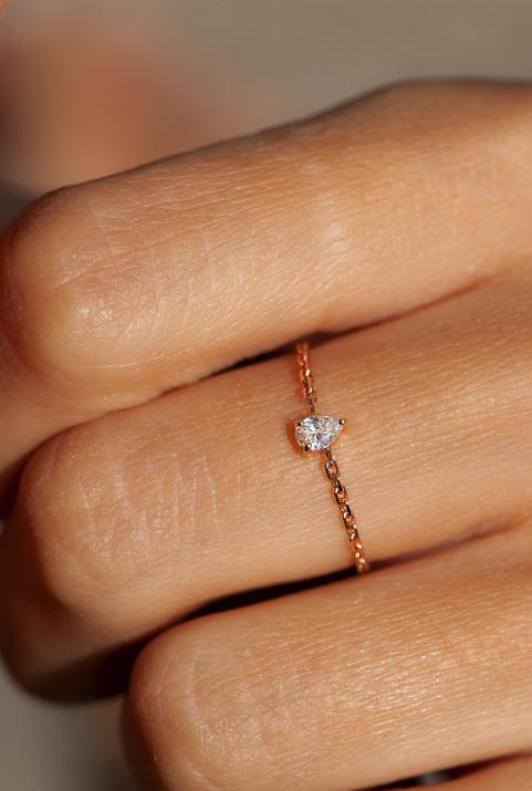 Bague chaîne avec diamant poire 0.10 carat en serti griffe or rose - Redline - 0++