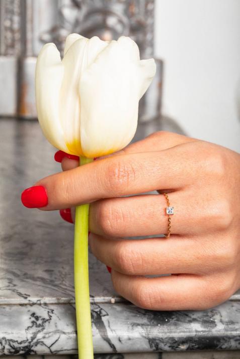 Bague chaîne avec diamant princesse 0.11 carat en serti griffe or jaune - Redline - 0++