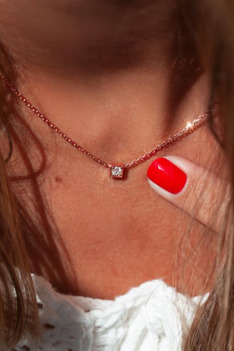 Collier chaîne avec diamant 0.10 carat en serti carré or rose - Redline - 0++
