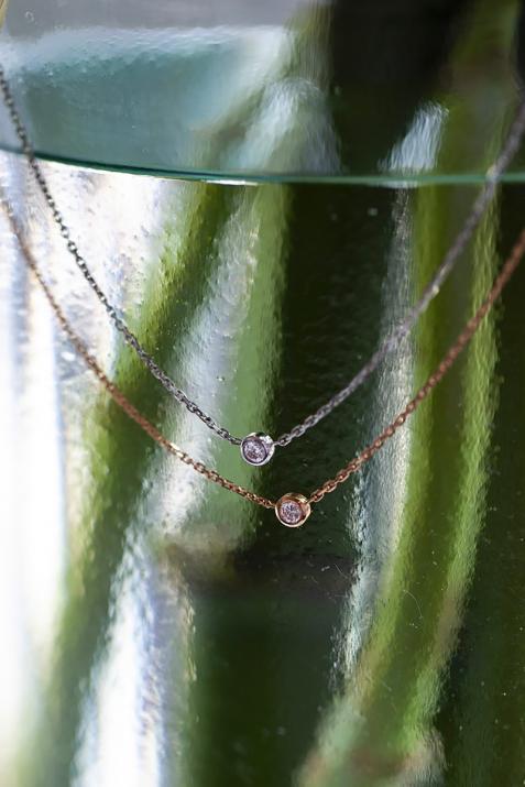 Collier chaîne avec diamant 0.10 carat en serti clos or noir - Redline - 0++