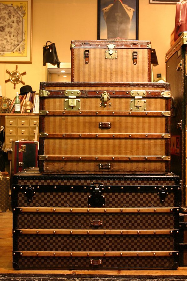 LOUIS VUITTON VOYAGEUR PARISIEN