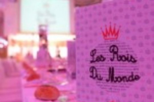 Gala des Rois du Monde et mise en vente de la bouteille Luxor Redline