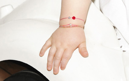Redline bracelet fil pour bebe, or et diamant