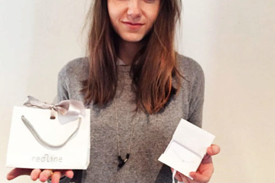 Découvrez Amandine, une des gagnantes du concours Redline x Vide Dressing !