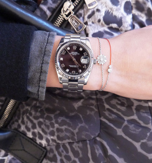 bracelet redline diamant sur chaine or blanc fil rouge Redline un diamant sur un fil