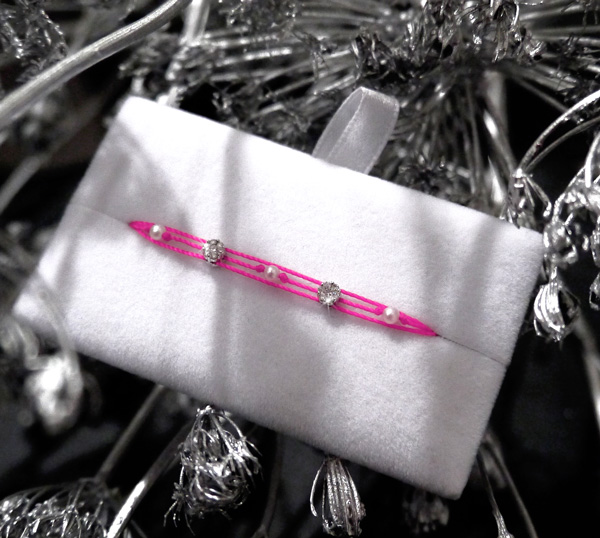bracelet rose fil diamant