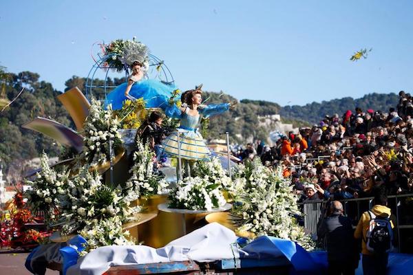 carnaval-de-nice-bataille-de-fleurs