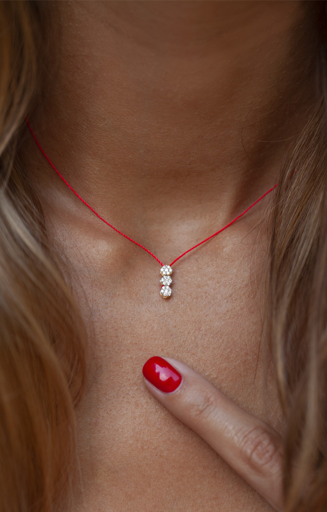 collier-fil-rouge-diamant