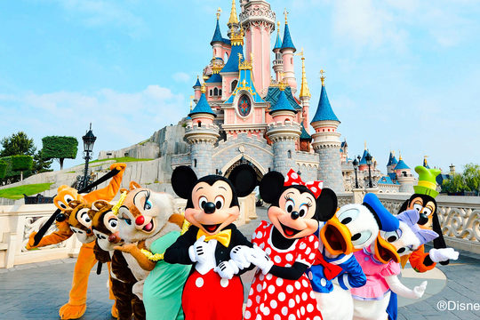 Mickey vous invite chez lui !!