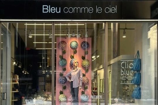Bleu comme le ciel : Une passion pour la joaillerie et un partenariat précieux avec Redline