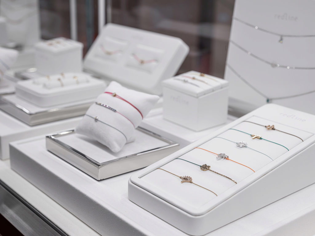 BIJOUX REDLINE VITRINE