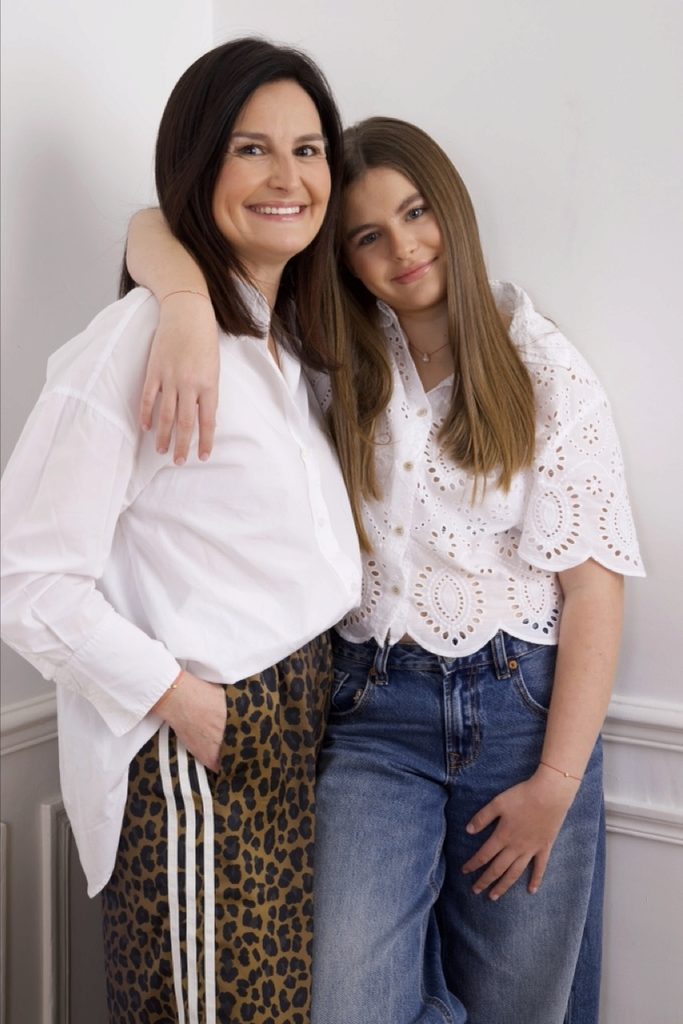 MERE ET FILLE REDLINE