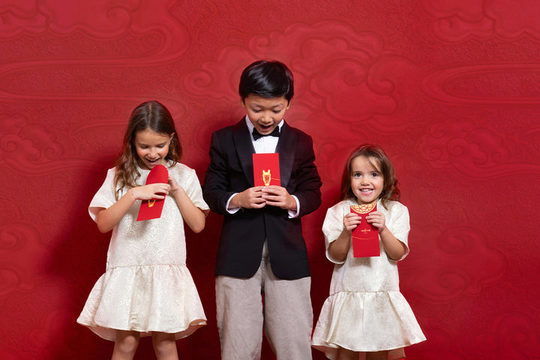 Redline vous souhaite une année du cheval de feu 2026 pleine d’énergie et de réussite